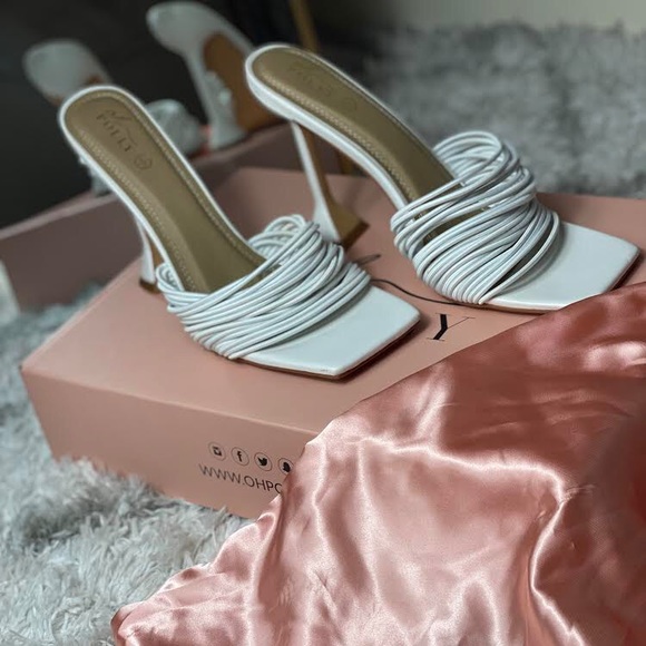 Oh Polly White Mule Heels Size 9 - Picture 4 of 6